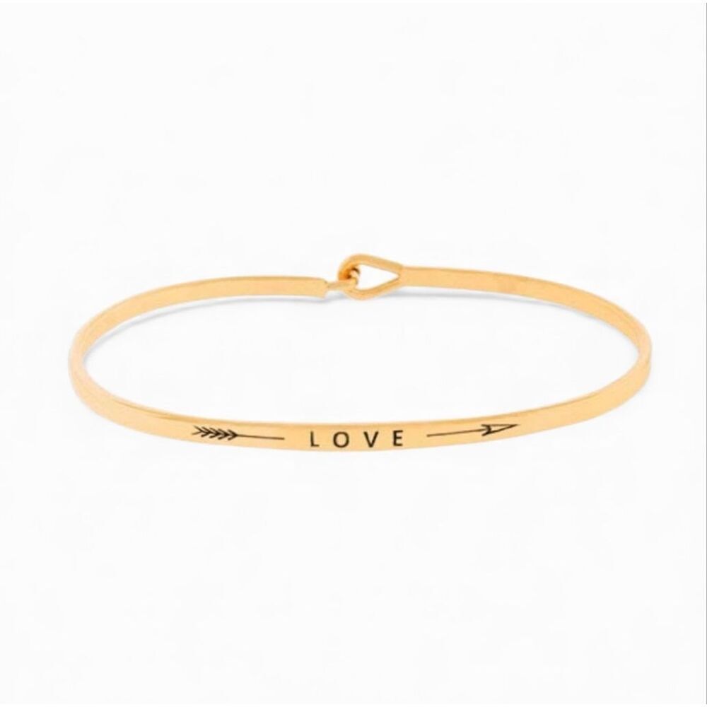 New Womens Boutique Love Straight Arrow Brass Hook Bracelet in Gold